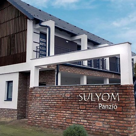 Apartamento Sulyom Panzió Tiszafüred Exterior foto
