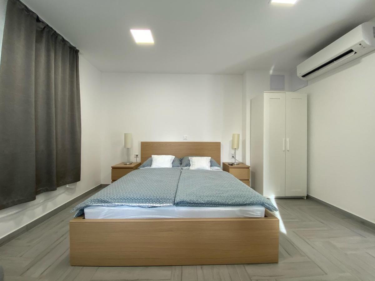 Apartamento Sulyom Panzió Tiszafüred Exterior foto